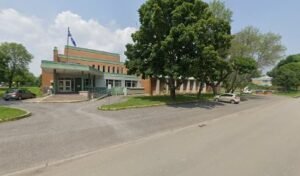 Everest Elementary School