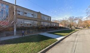 Leaside Public School