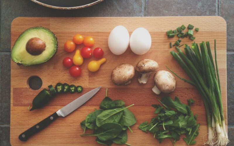 Building Confidence in the Kitchen: A Beginner’s Guide to Simple, Healthy Cooking