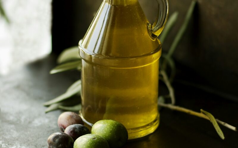 Vegetable Oils in Your Kitchen: Healthy Choice or Hidden Harm?